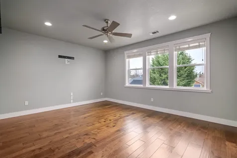 2193 Jeremy Street Central Point OR 97502