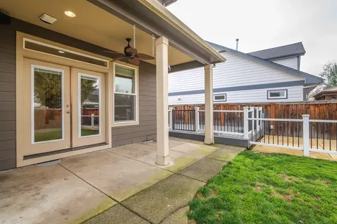 2193 Jeremy Street Central Point OR 97502