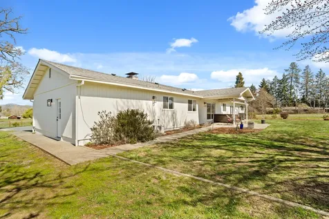 3497 Leonard Road Grants Pass OR 97527