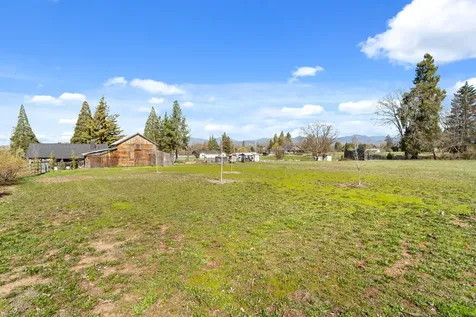 3497 Leonard Road Grants Pass OR 97527