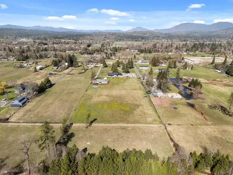 3497 Leonard Road Grants Pass OR 97527