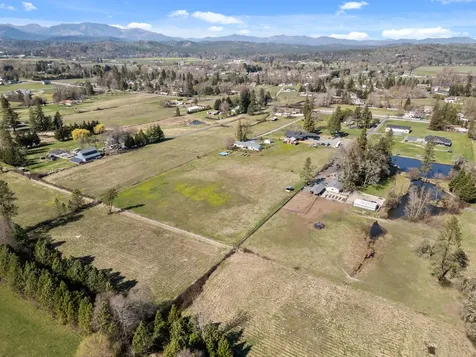 3497 Leonard Road Grants Pass OR 97527