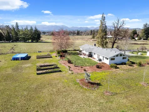 3497 Leonard Road Grants Pass OR 97527