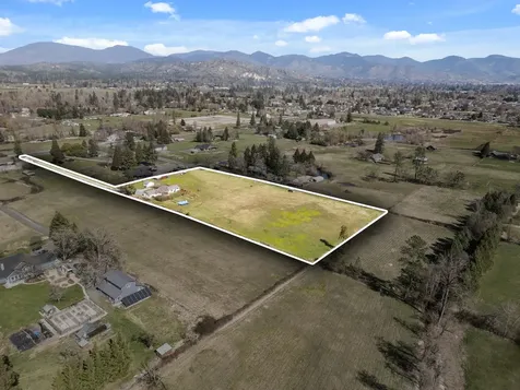 3497 Leonard Road Grants Pass OR 97527