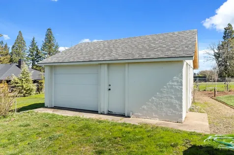 3497 Leonard Road Grants Pass OR 97527
