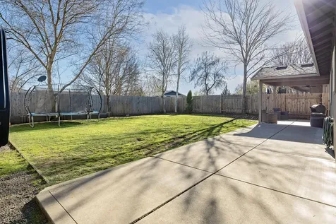 492 Westminster Drive Eagle Point OR 97524