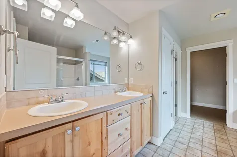 1228 NE Steins Pillar Drive Prineville OR 97754