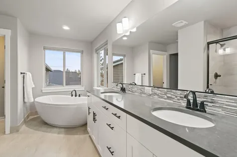 20880 SE Humber Lane Bend OR 97702