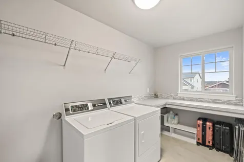 20880 SE Humber Lane Bend OR 97702