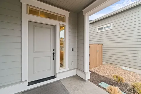 20880 SE Humber Lane Bend OR 97702