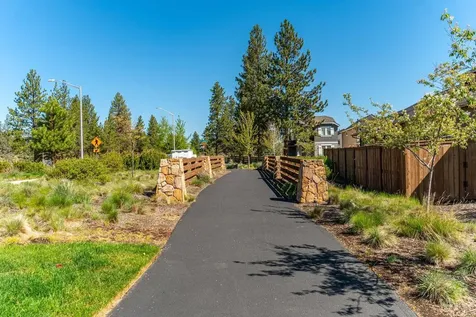 20880 SE Humber Lane Bend OR 97702