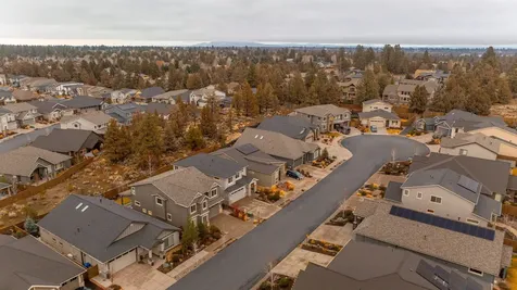 20880 SE Humber Lane Bend OR 97702