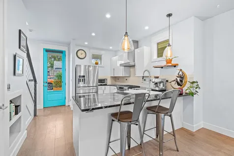 270 N First Street Ashland OR 97520