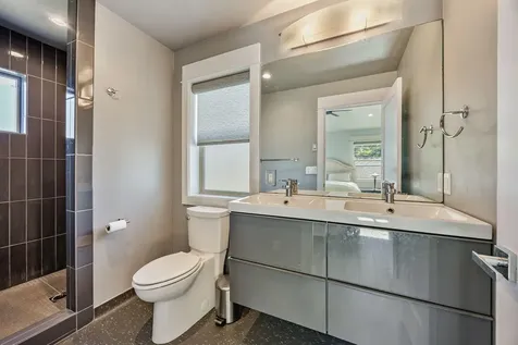 270 N First Street Ashland OR 97520