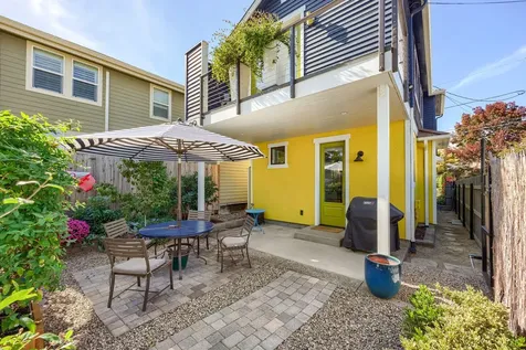 270 N First Street Ashland OR 97520