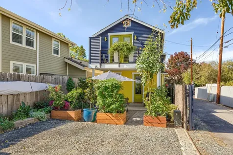 270 N First Street Ashland OR 97520