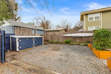 270 N First Street Ashland OR 97520