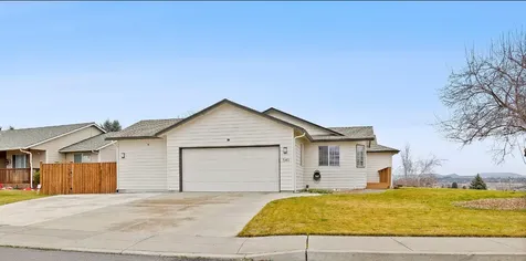549 NE Begonia Street Madras OR 97741