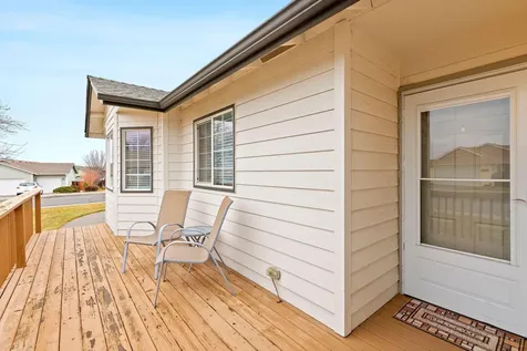 549 NE Begonia Street Madras OR 97741
