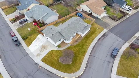549 NE Begonia Street Madras OR 97741