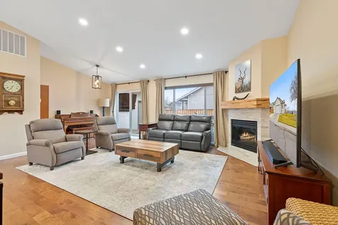 549 NE Begonia Street Madras OR 97741