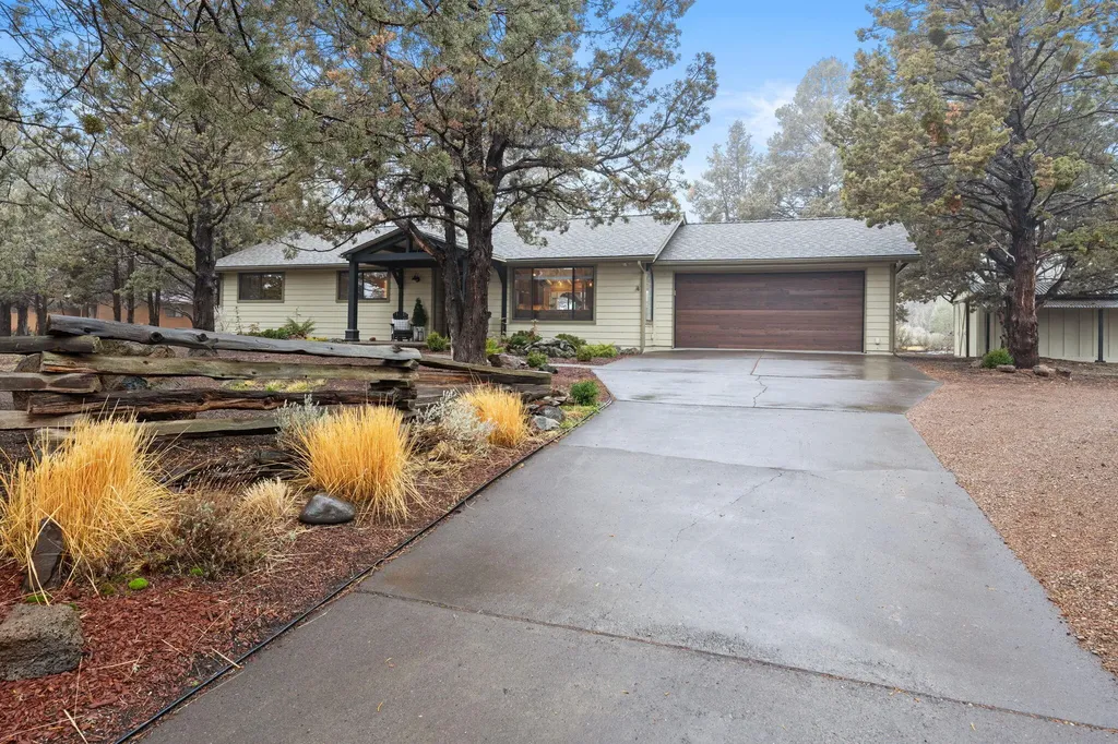 64089 Tumalo Rim Drive Bend OR 97703
