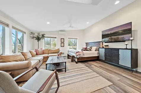64089 Tumalo Rim Drive Bend OR 97703