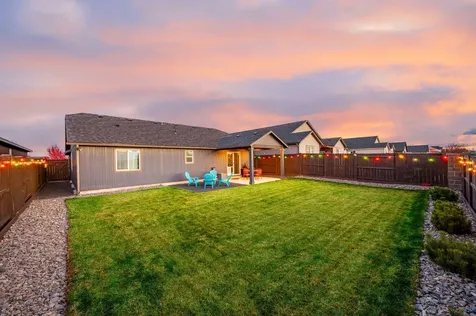 1049 NW 26th Way Redmond OR 97756
