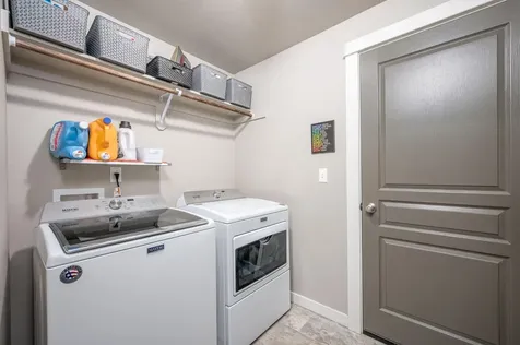 1049 NW 26th Way Redmond OR 97756