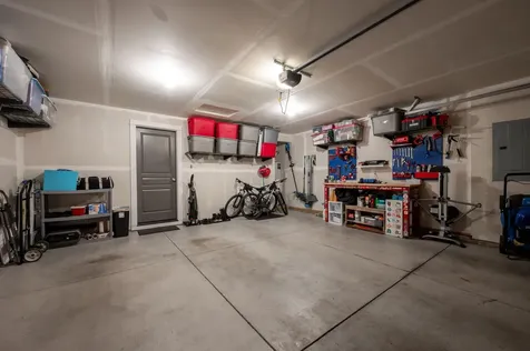 1049 NW 26th Way Redmond OR 97756