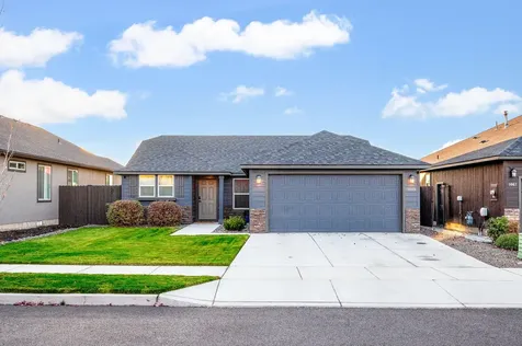 1049 NW 26th Way Redmond OR 97756