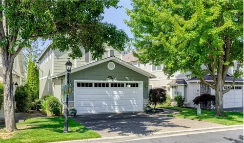 3579 South Village Drive Medford OR 97504