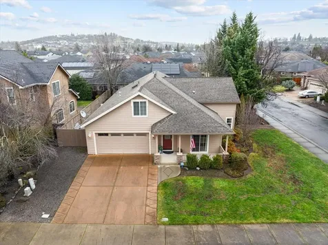 119 Bellerive Drive Eagle Point OR 97524
