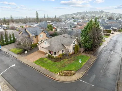 119 Bellerive Drive Eagle Point OR 97524