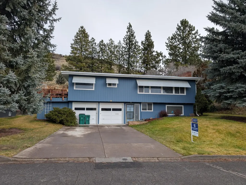 1005 Newcastle Avenue Klamath Falls OR 97601