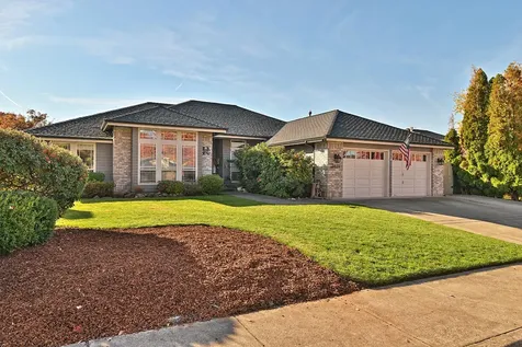 2446 Greenridge Drive Medford OR 97504