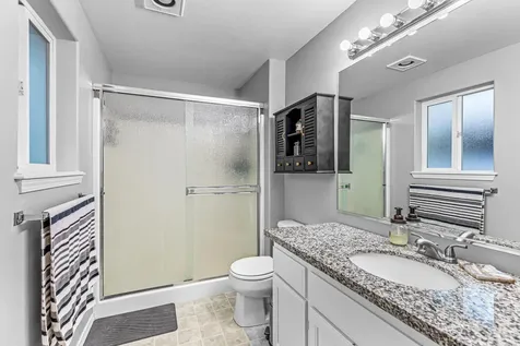 596 Teakwood Drive Eagle Point OR 97524