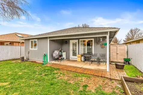 596 Teakwood Drive Eagle Point OR 97524