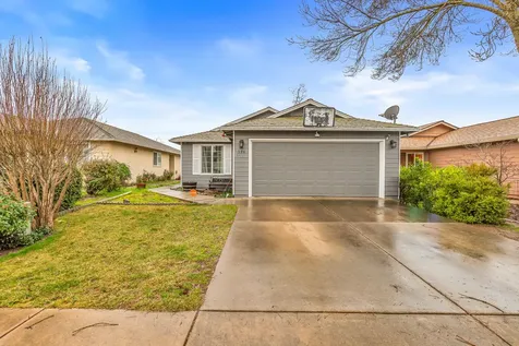 596 Teakwood Drive Eagle Point OR 97524