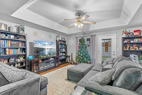 596 Teakwood Drive Eagle Point OR 97524