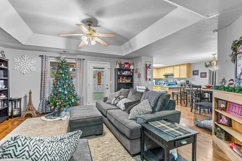 596 Teakwood Drive Eagle Point OR 97524