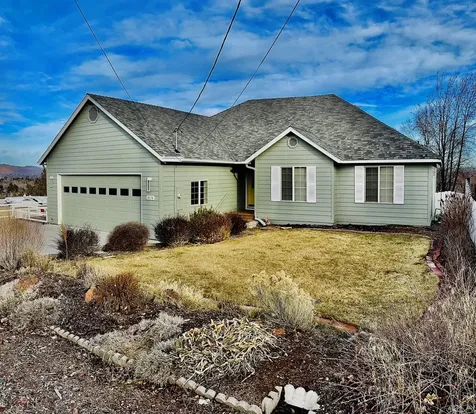 3078 SW 33rd Street Redmond OR 97756