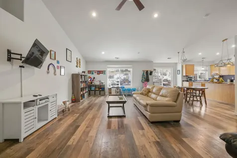 1517 Red Bud Drive Klamath Falls OR 97601