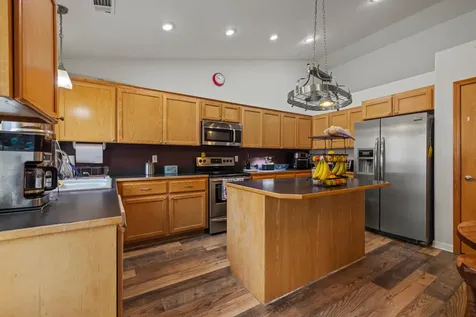 1517 Red Bud Drive Klamath Falls OR 97601