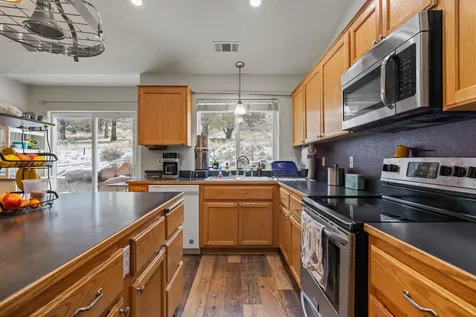 1517 Red Bud Drive Klamath Falls OR 97601