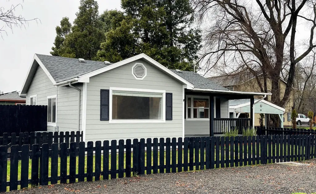 107 Tabor Avenue Eagle Point OR 97524