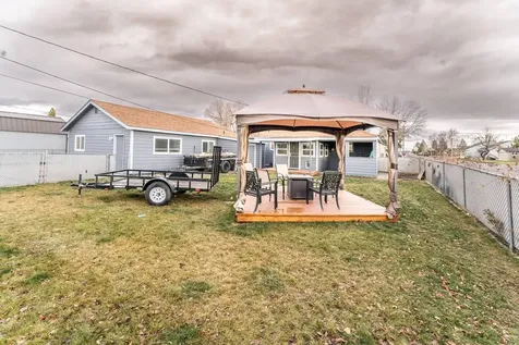1053 SW 12th Street Redmond OR 97756