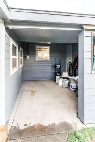 1053 SW 12th Street Redmond OR 97756
