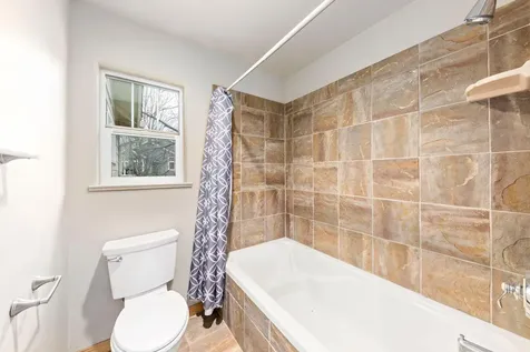 720 Salishan Court Ashland OR 97520