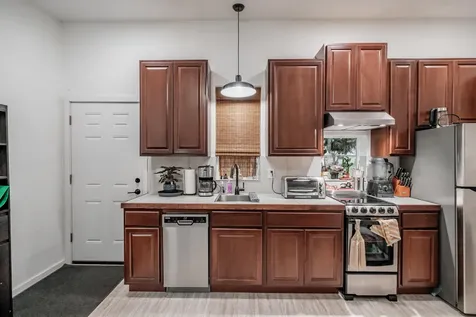 909 Curry Road Roseburg OR 97471